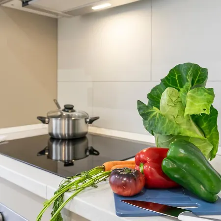 Picasso, Para 6 Personas, Espacioso Piso De Diseno Gijon Exterior photo